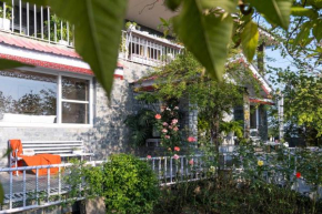 StayVista at Meraki Homestay - Pet Friendly and Scenic View